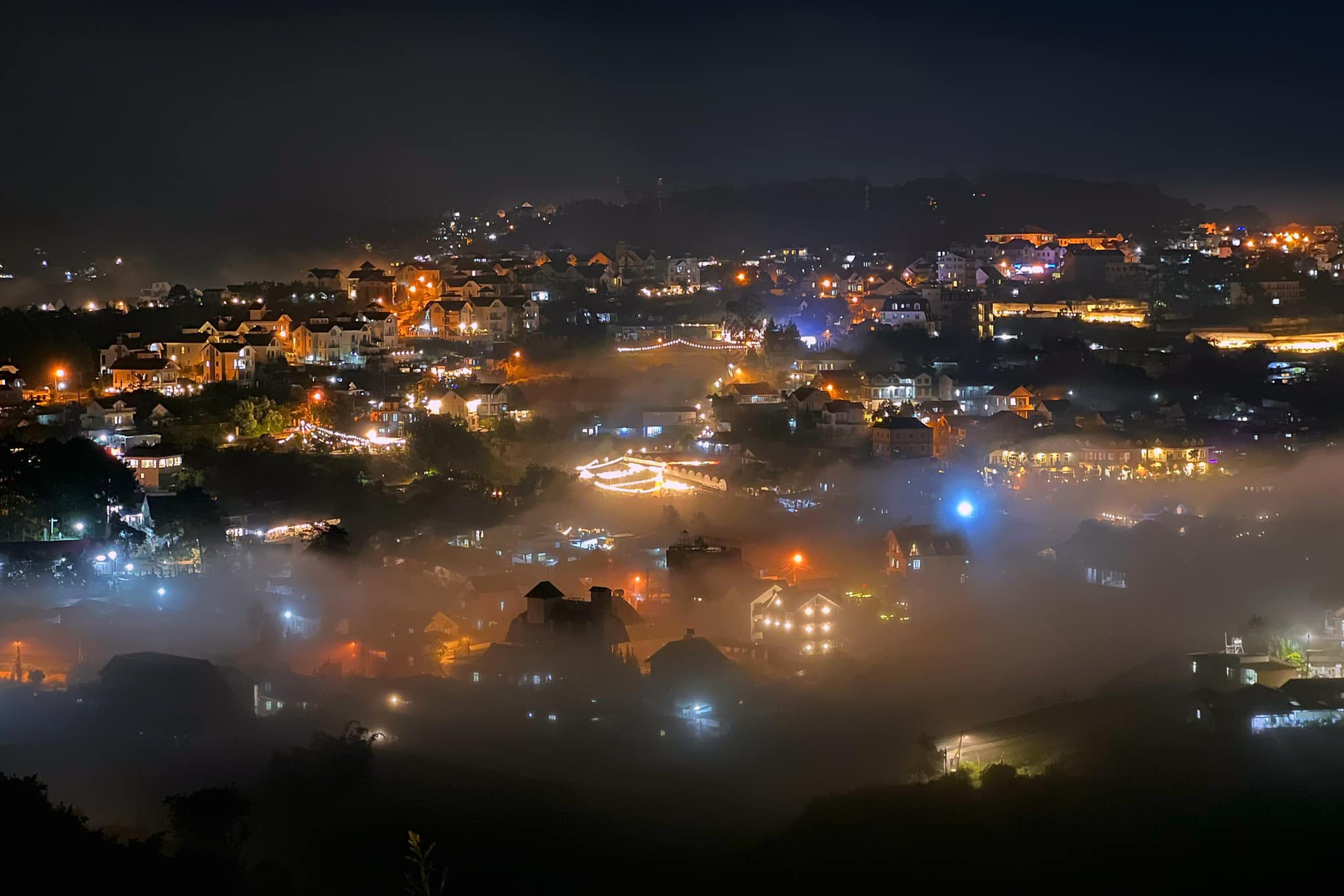 Lý Do Khi Đến Đà Lạt Cuối Năm Trải Nghiệm Thú Vị Giữa Không Gian Huyền Ảo