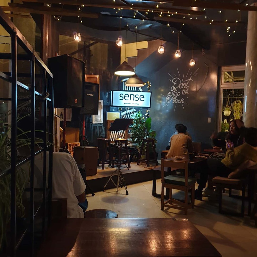 Quán Cafe Acoustic nên ghé khi du lịch Đà Lạt