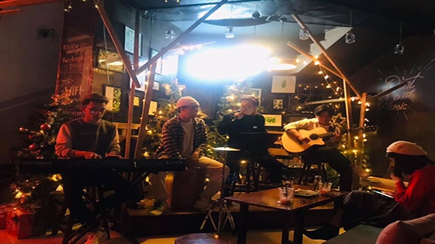 Quán Cafe Acoustic nên ghé khi du lịch Đà Lạt