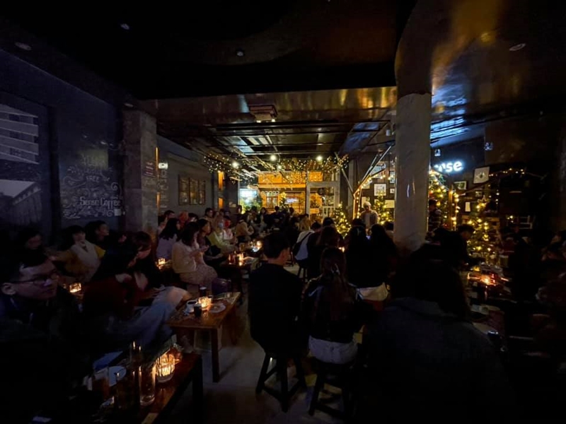 Quán Cafe Acoustic nên ghé khi du lịch Đà Lạt