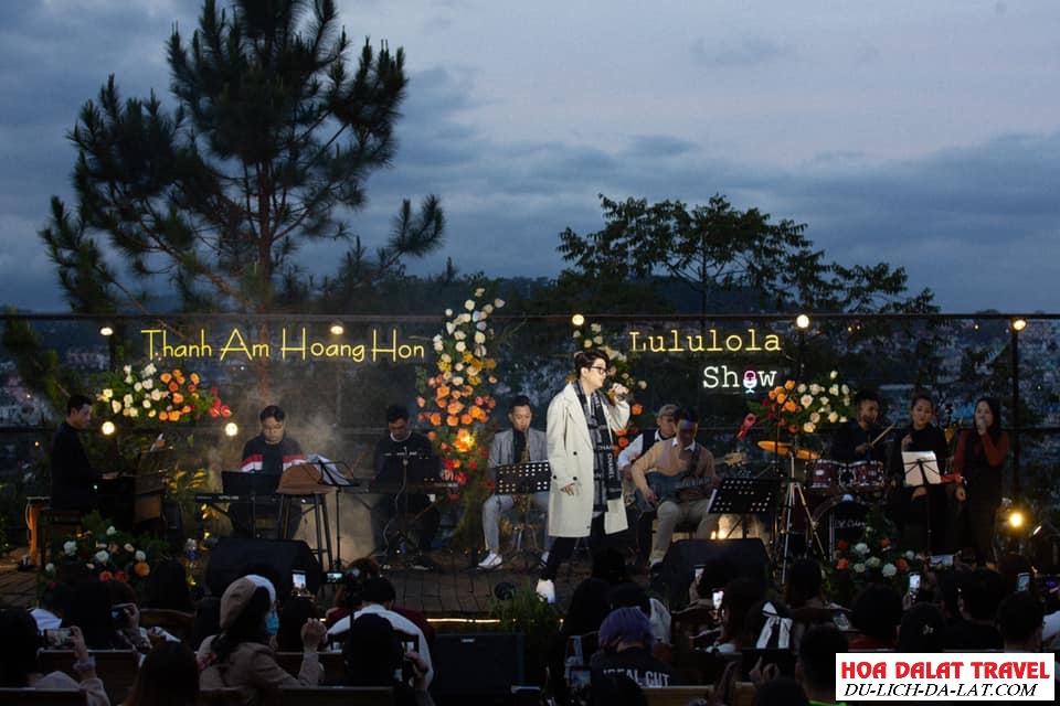 Quán Cafe Acoustic nên ghé khi du lịch Đà Lạt