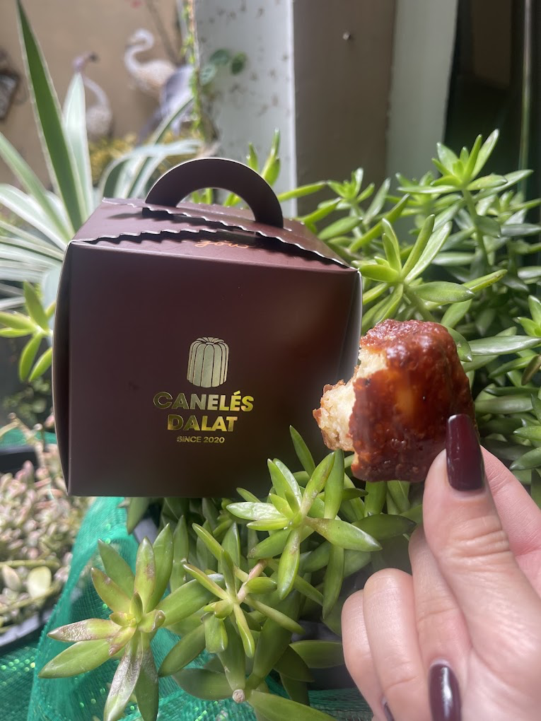Bánh Canelés Đà Lạt, Cre: Sưu Tầm.